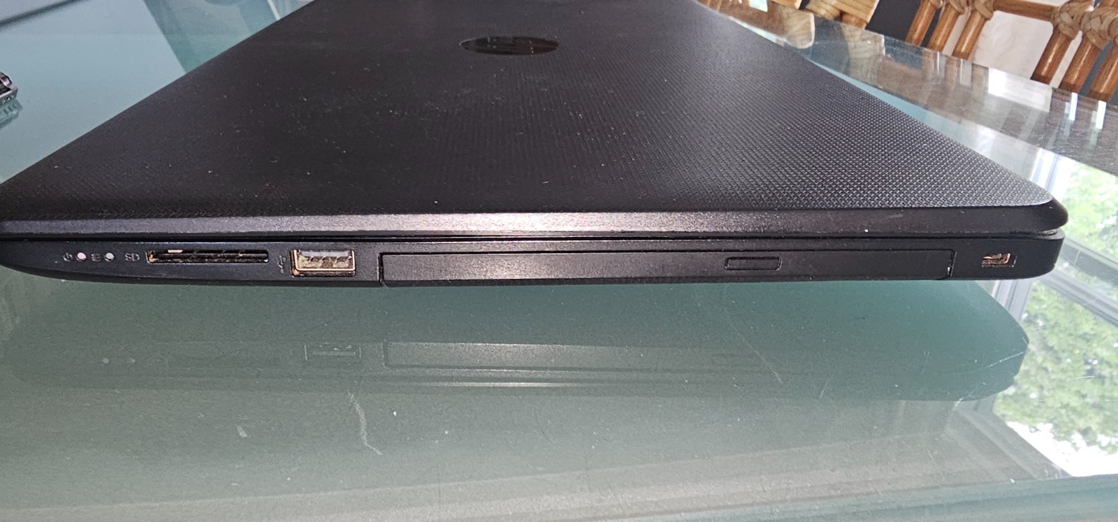 HP 15-bs020wm Laptop Intel i3-1125G4 8GB RAM, 500GB HDD W11 + charger