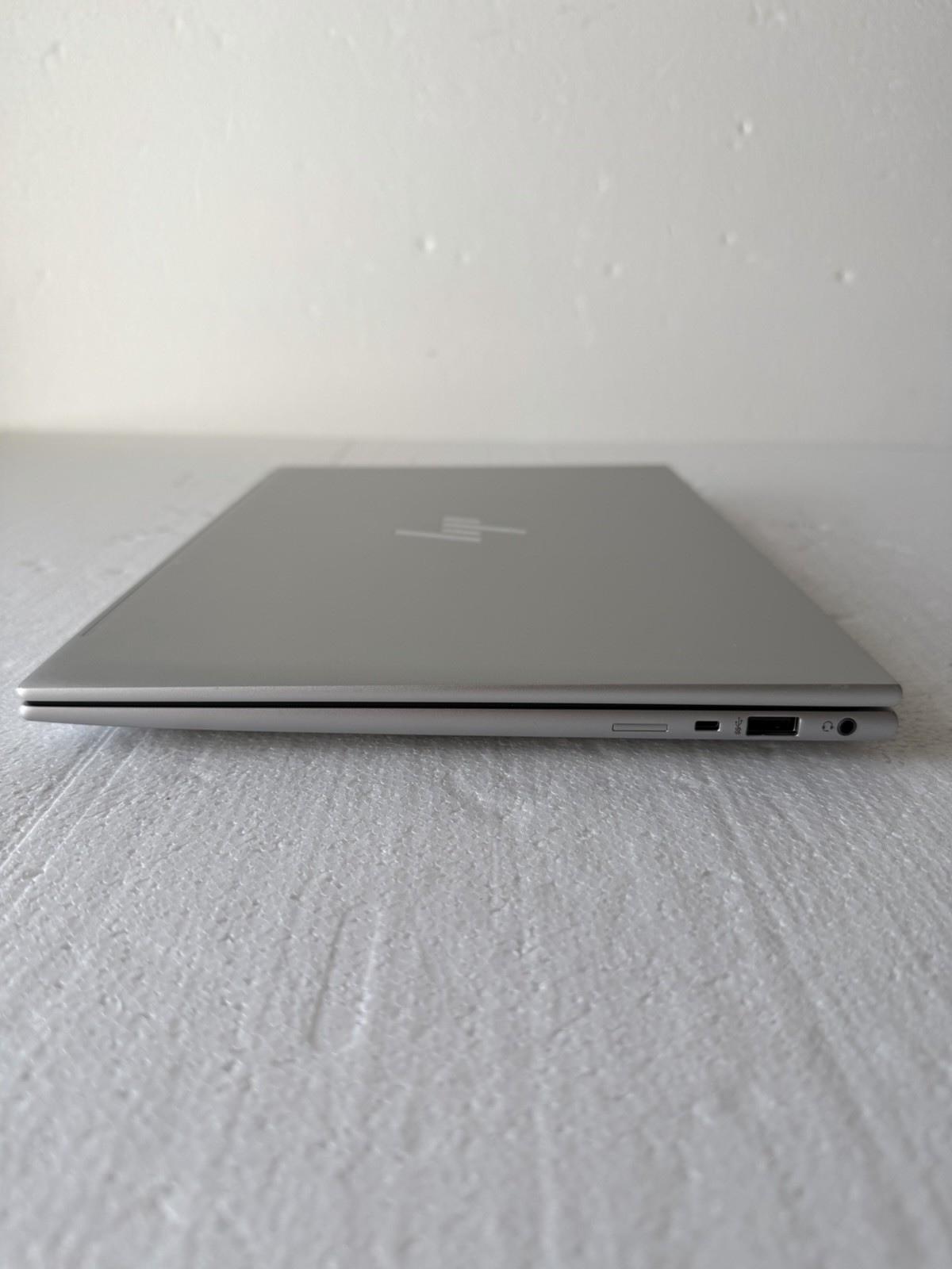 HP EliteBook 840 G9 14″ Intel Core i7 12th Gen 16 GB 512GB Win 11pro W/ AC