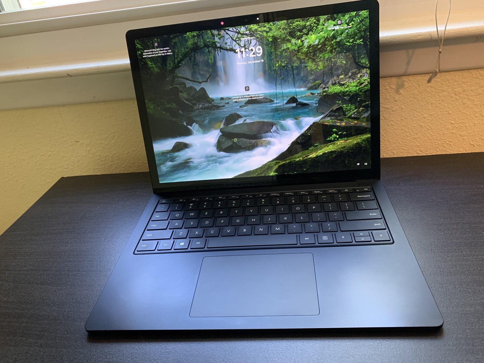 Microsoft Surface Laptop 4 13.5 Touchscreen Intel Core i7 32GB RAM 1TB SSD