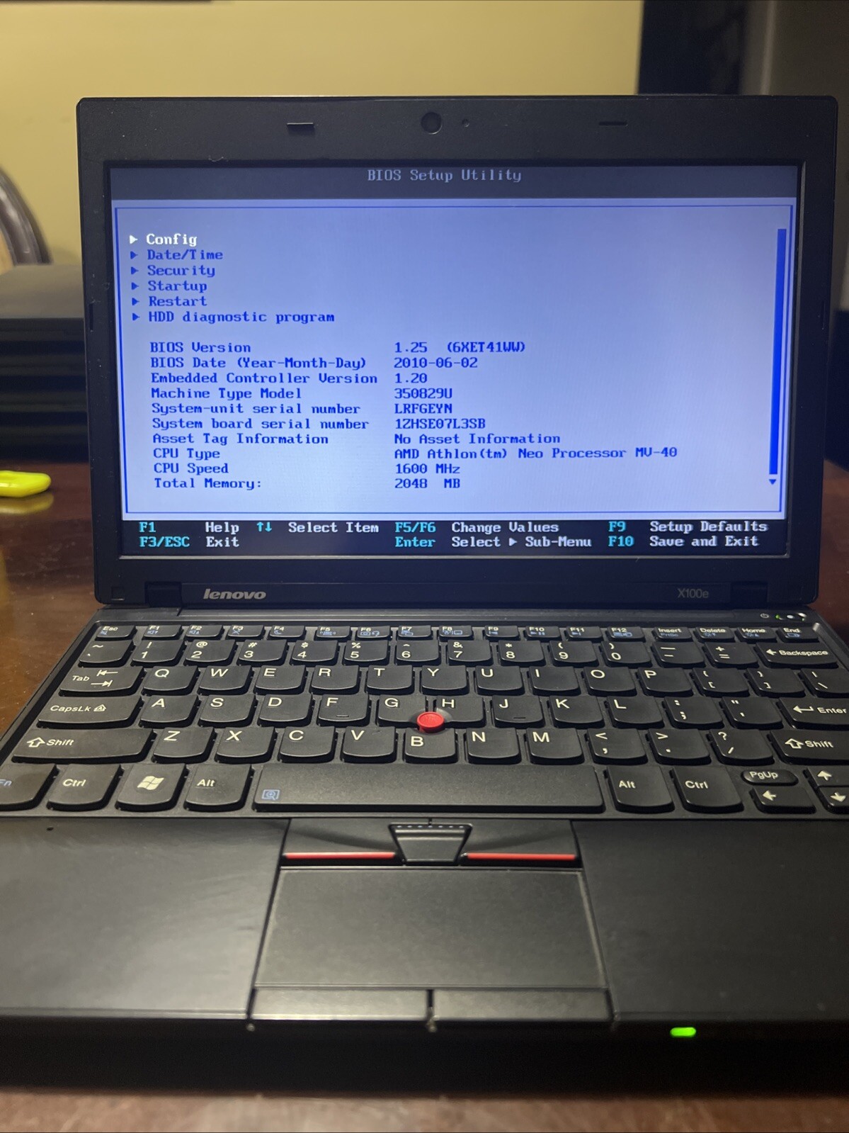 IBM Lenovo Thinkpad X100e AMD Athlon Neo 1600MHz Laptop