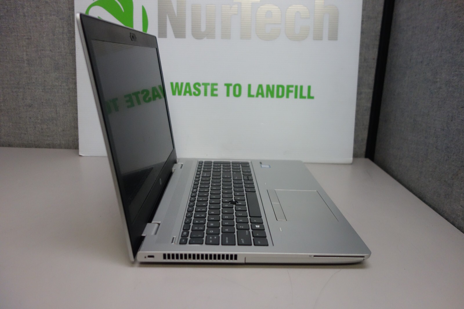 HP ProBook 650 G4 15.6″ i7-8850H 2.6GHz 32GB/512GB m2 SSD UBUNTU Laptop + AC