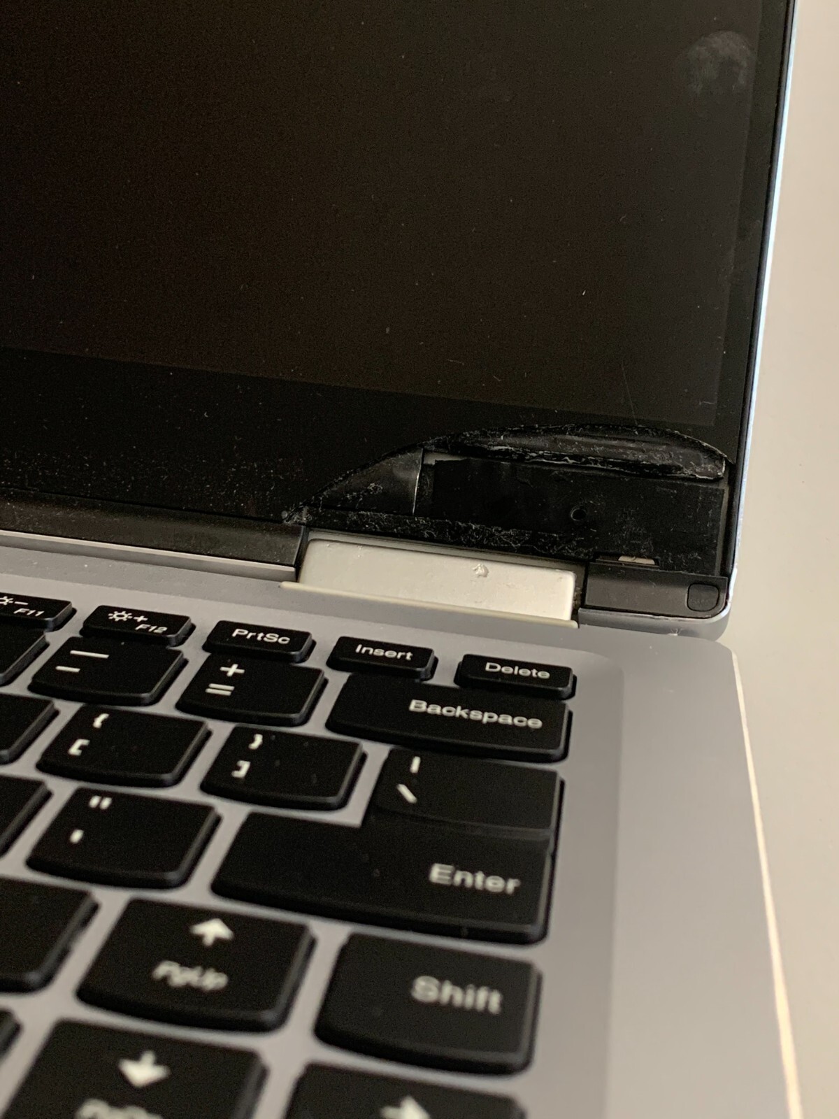 YOGA 710-14 laptop working SSD removed no return lower right corner defec