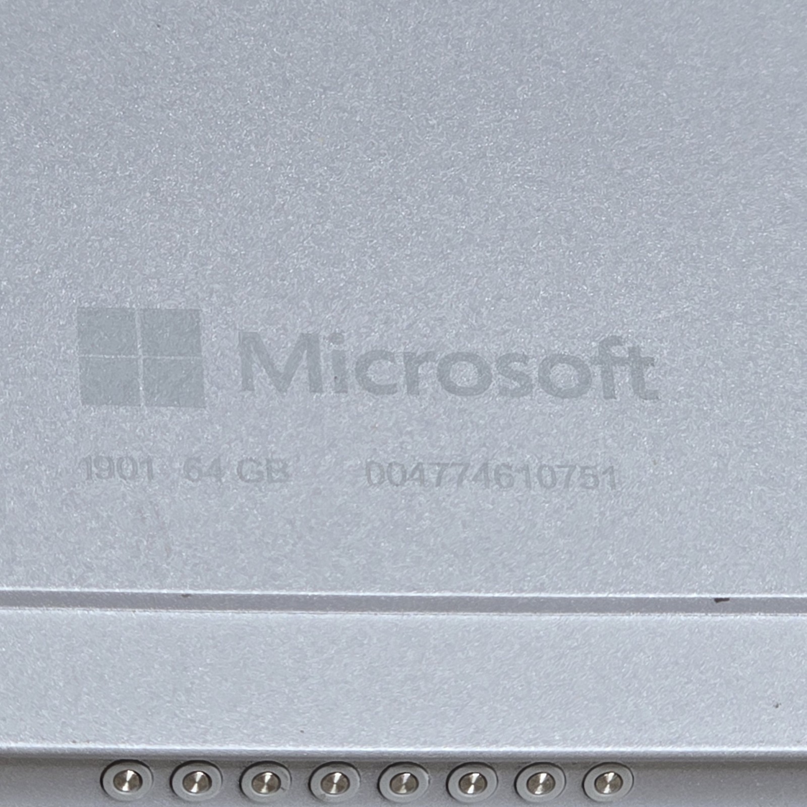 Microsoft 1901 Surface Go 2 10.5″ Netbook/Laptop Intel Pentium Win10 64GB eMMC