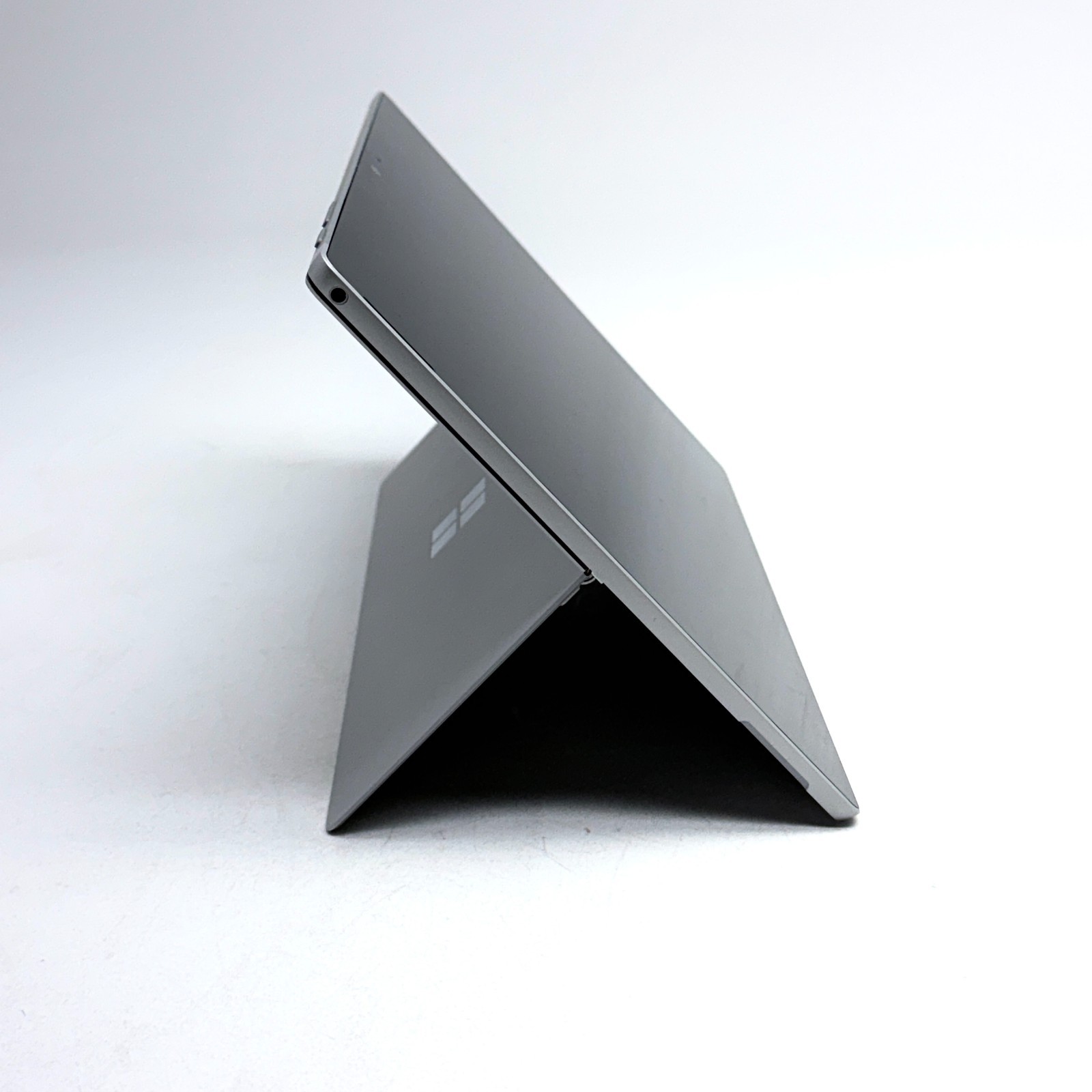 Microsoft Surface Pro 6 1796 12″ i5-8350U 1.6GHz 16GB RAM 256GB