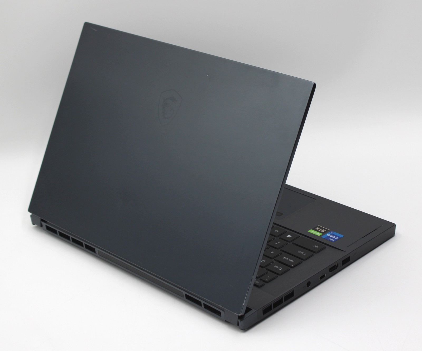 MSI WS66 11UKT 221 i7-11800H 32GB/ 1TB Windows 11 Pro RTX A3000 *No Charger*