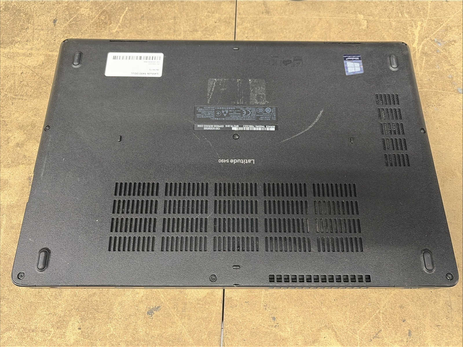 Dell Latitude 5490 14″ FHD i5-8250u 8GB RAM No OS/SSD
