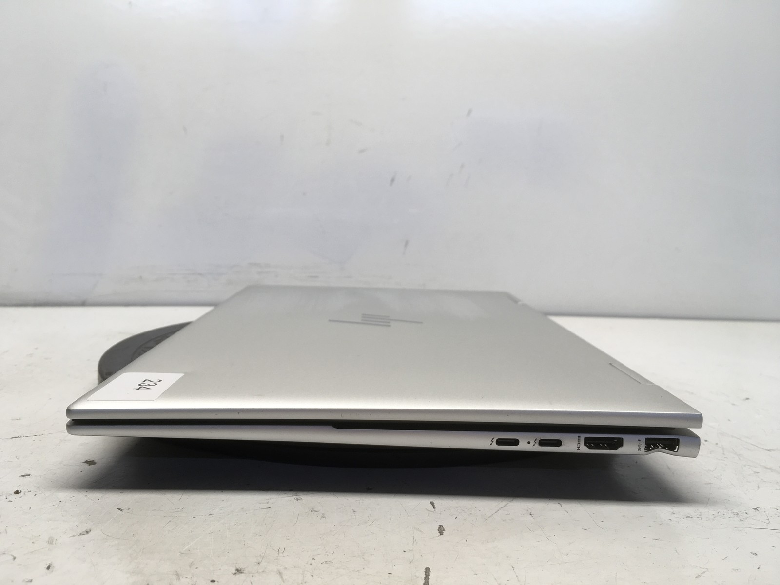 HP Envy 15-EW0013DX X360 Intel i5-1235U 1.3GHz 4 GB NO HDD No Batt