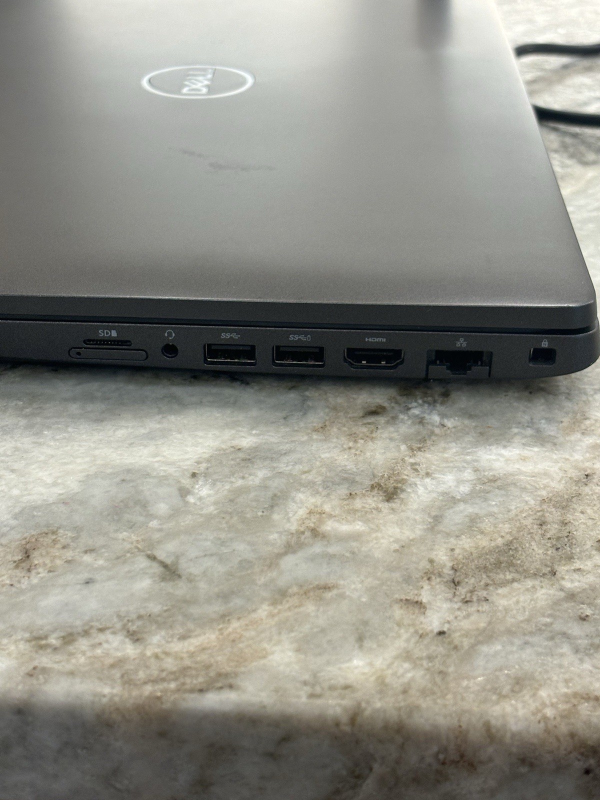 Dell Latitude 5500 | 15.6″ | i5-8265U 1.60GHz | 16GB RAM 240GB SSD | WIN 11 PRO