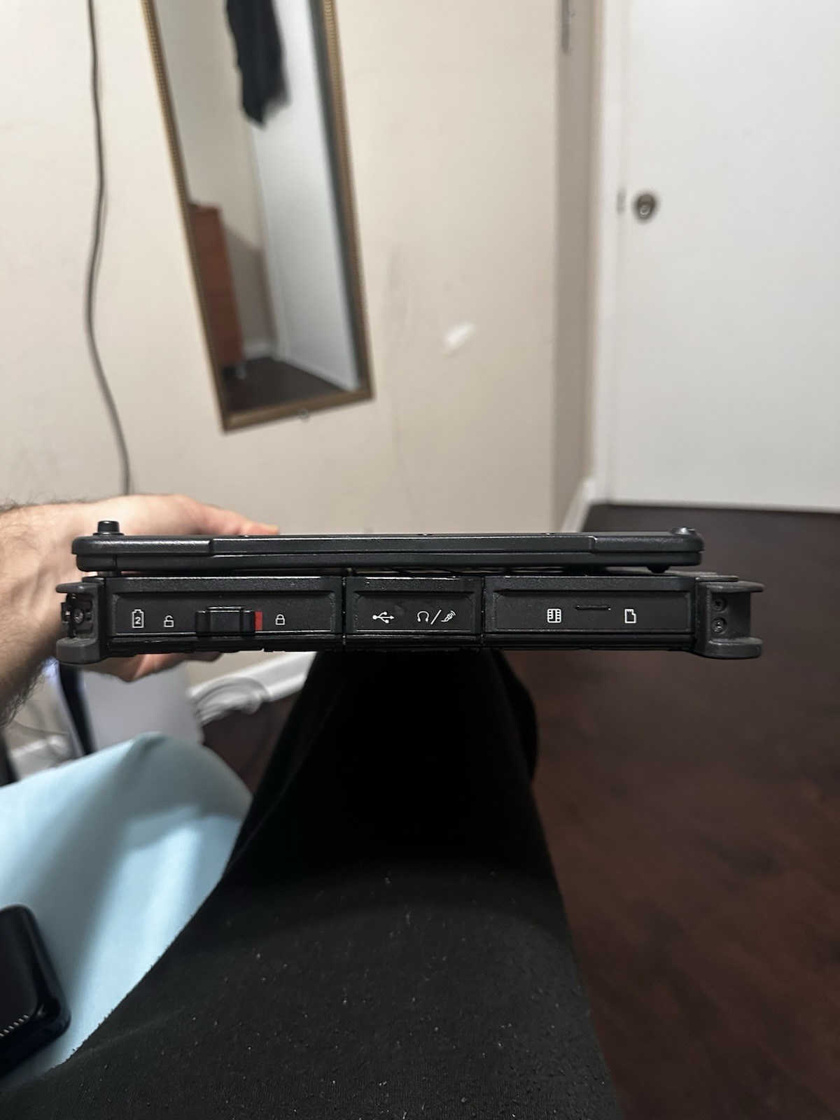 Getac V110 G3 Toughbook Tablet i7-6500U 2.50GHz 256GB SSD 8GB Ram Win10P – Grd B