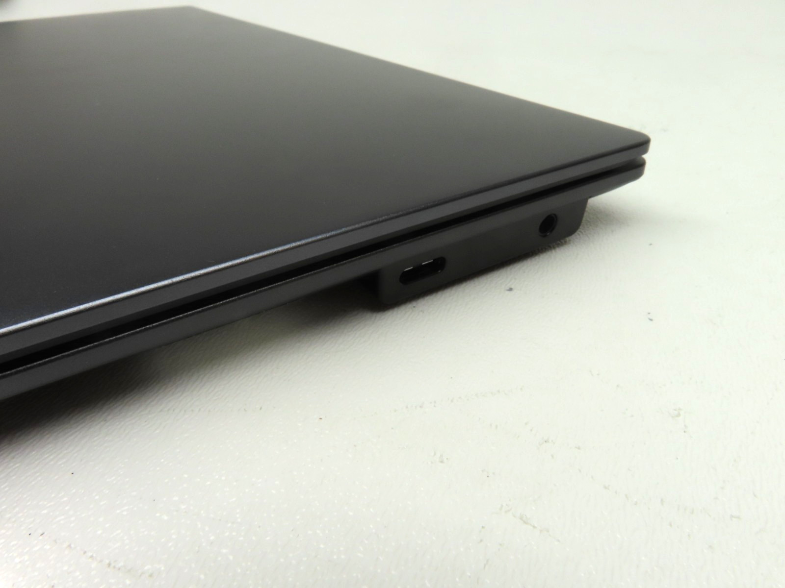 Lenovo ThinkPad X9 14 Gen 1 14″ Ultra 7 258V 32GB RAM 512GB SSD WTY 06/29