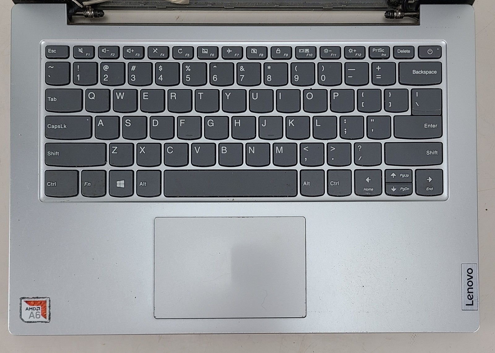 FOR PARTS Lenovo IdeaPad Slim AMD A6-9220e 4GB 64GB HDD WIN 10 HOME