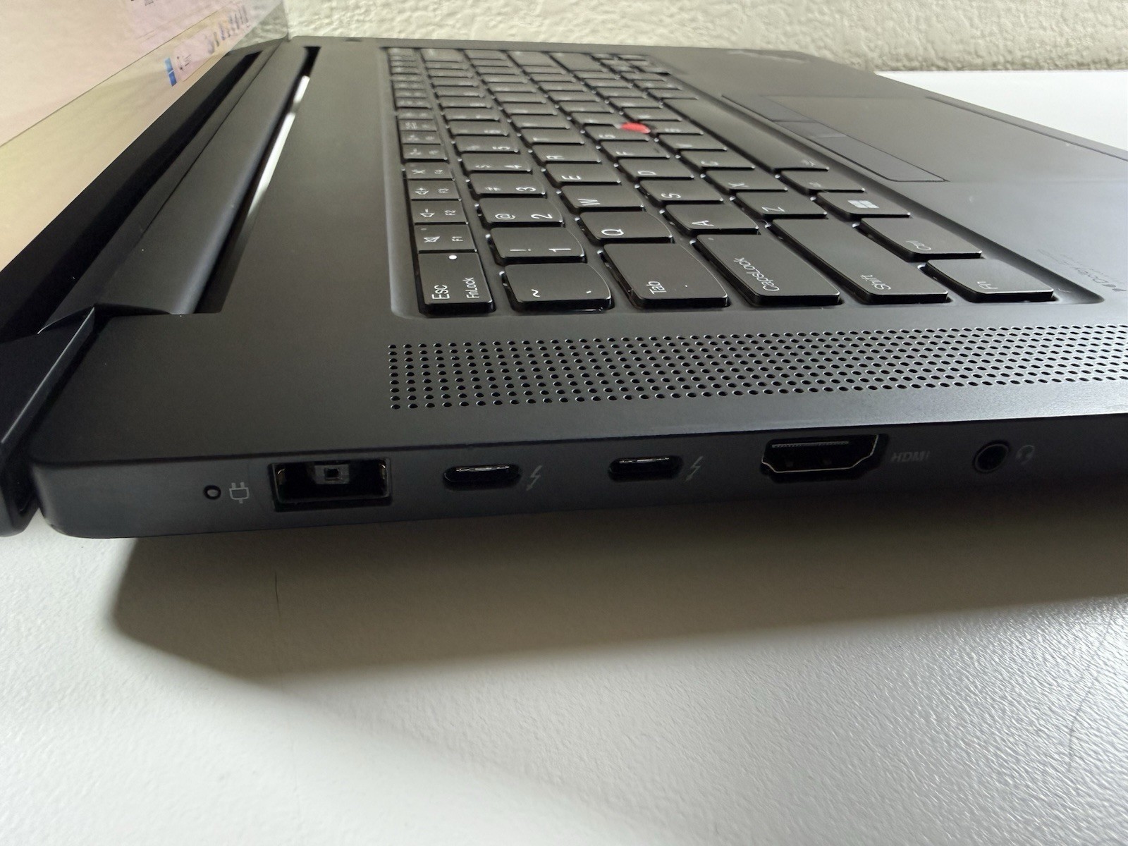 LENOVO THINKPAD P1 Gen 4 TOUCH 4k I7-11850H 512GB 16GB RAM NVIDIA T1200 WIN 11