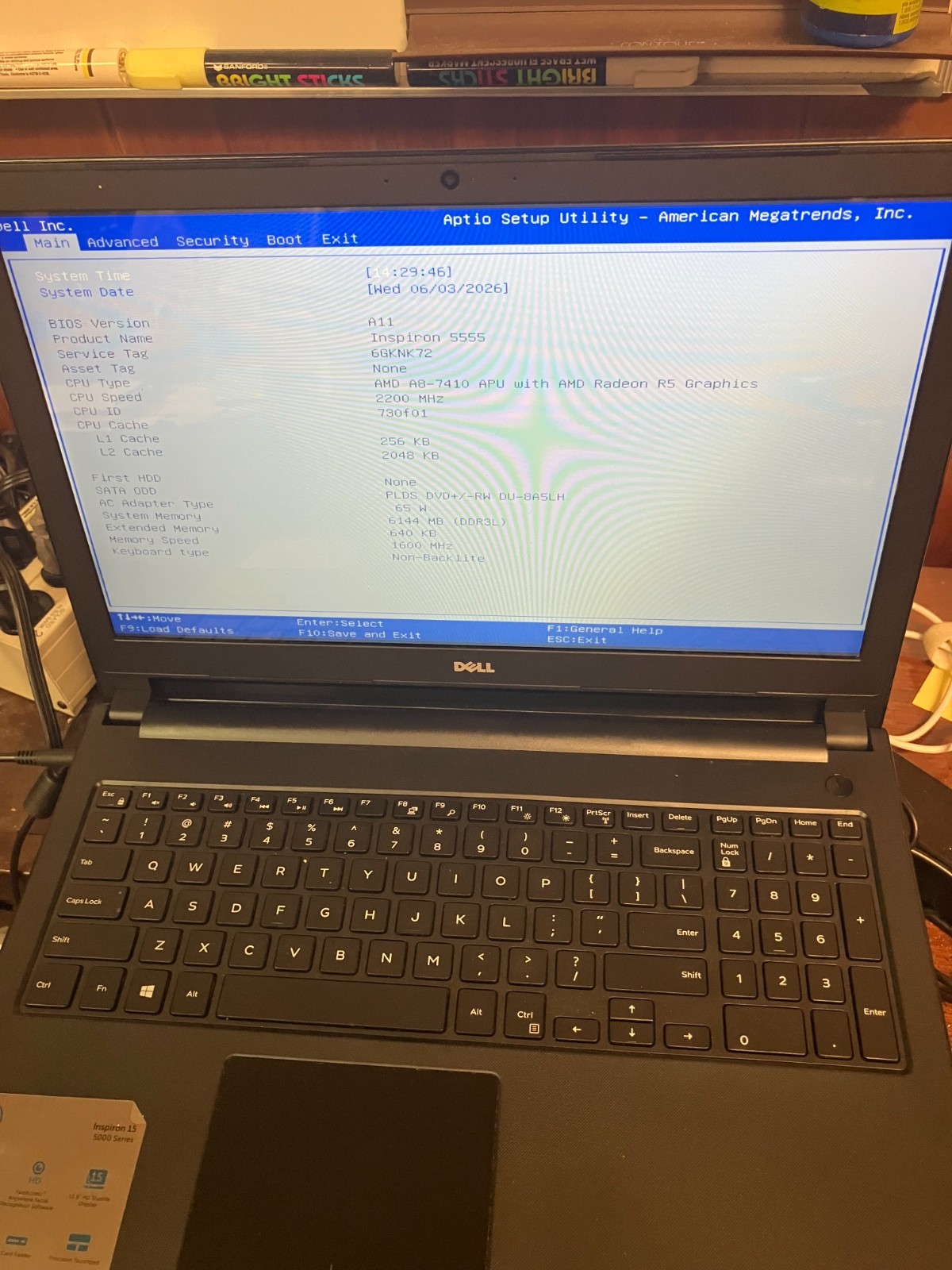 DELL INSPIRON 15 5555 Laptop w/ AMD A8-7410 2.20 GHZ + 6 GB No HD, for parts