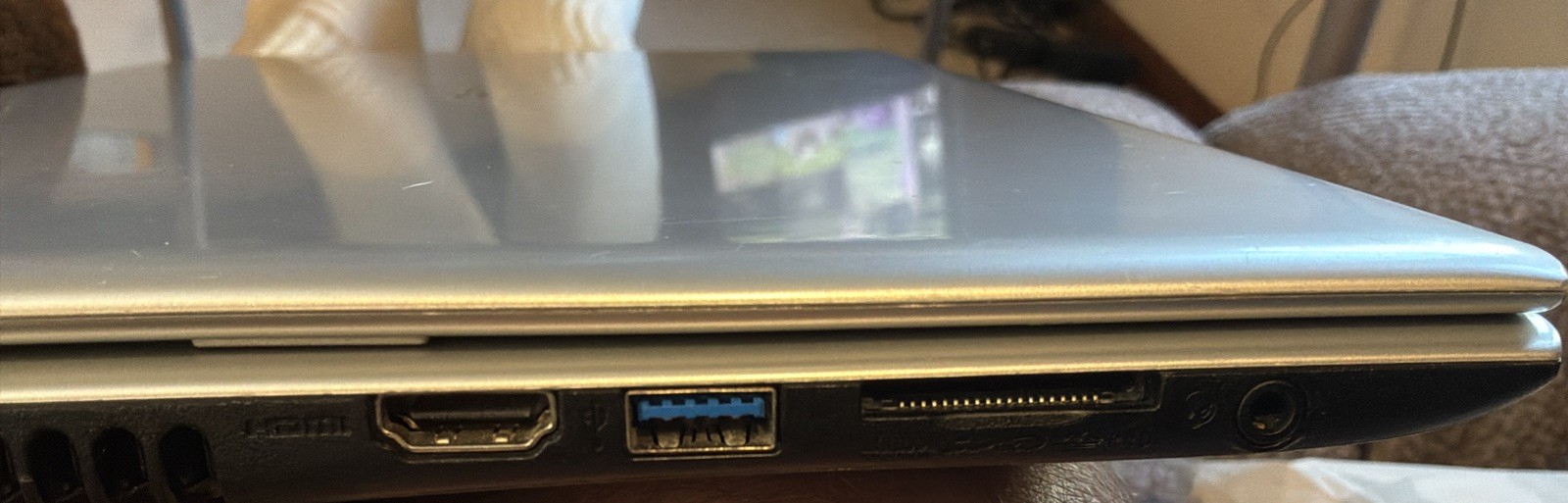 Acer Aspire V5-551-8401 15.6″ AMD A8 CPU Processor HDMI VGA Windows 8 WORKS!