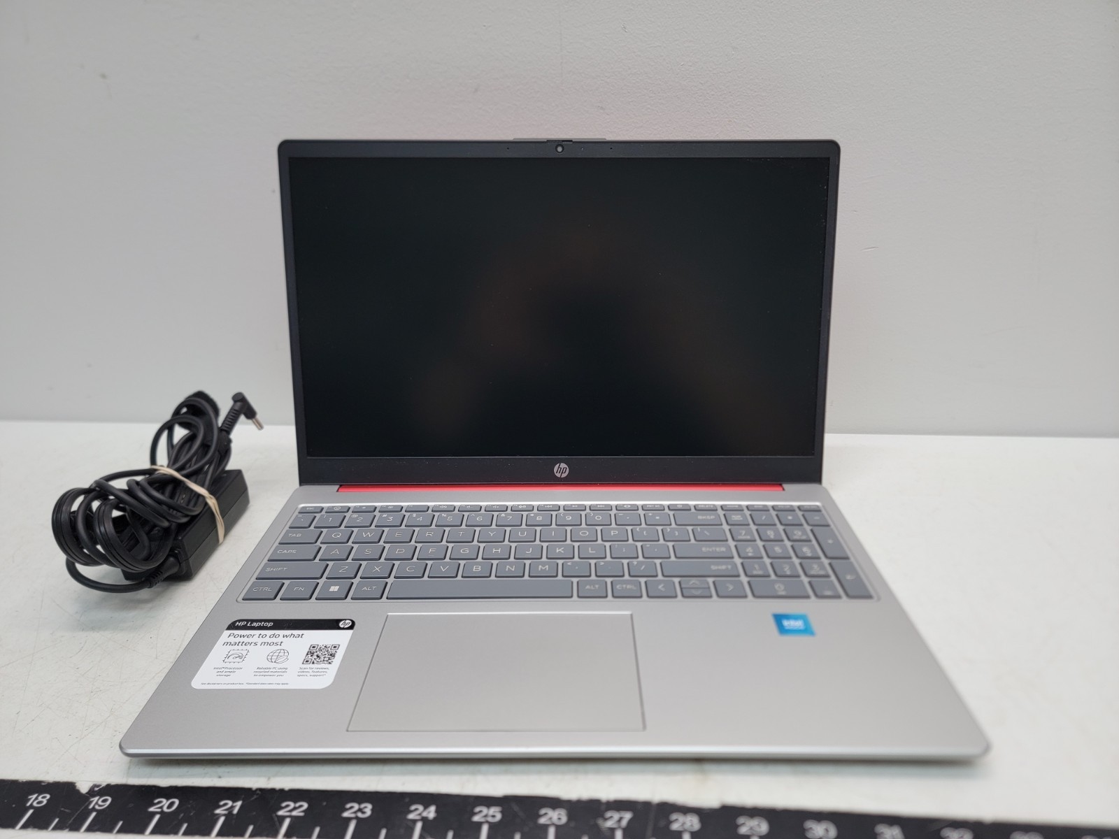 HP 15-fd0083wm Windows Laptop FOR PARTS