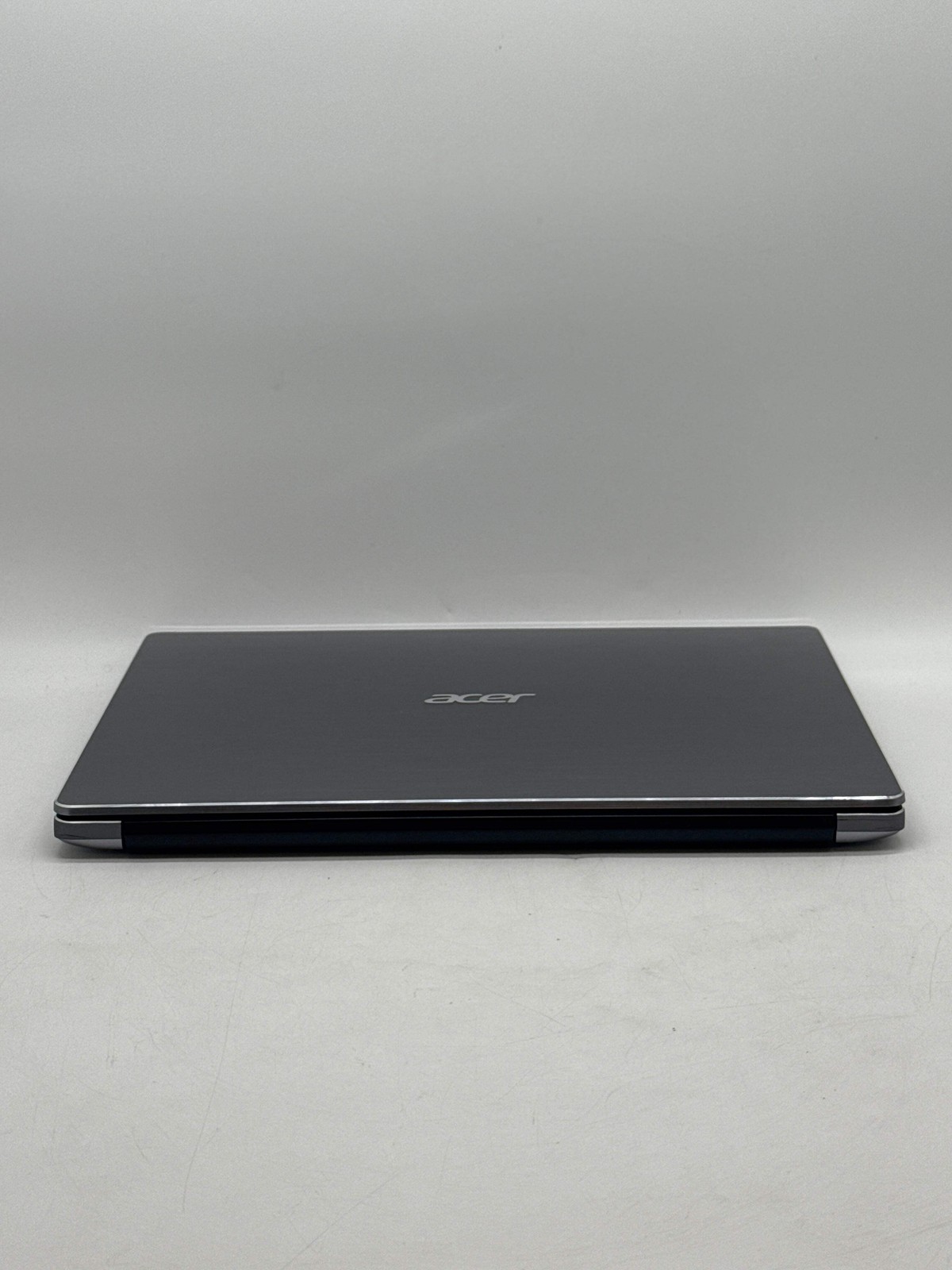 Acer Swift 3 SF314-54 14″ Core i5-8250U 8GB 256GB SSD No Power / bad battery