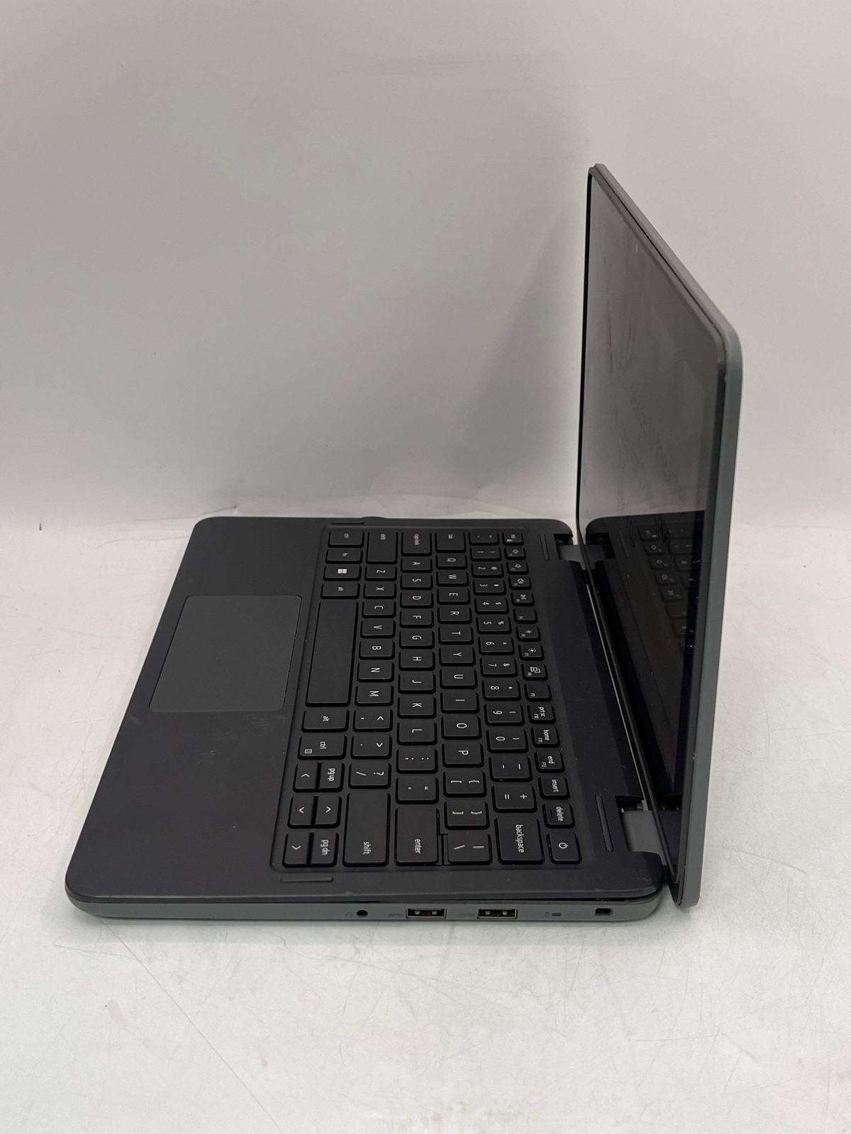 Dell Latitude 3410 Laptop Core i3 8th Gen 4GB 128GB Black Broken