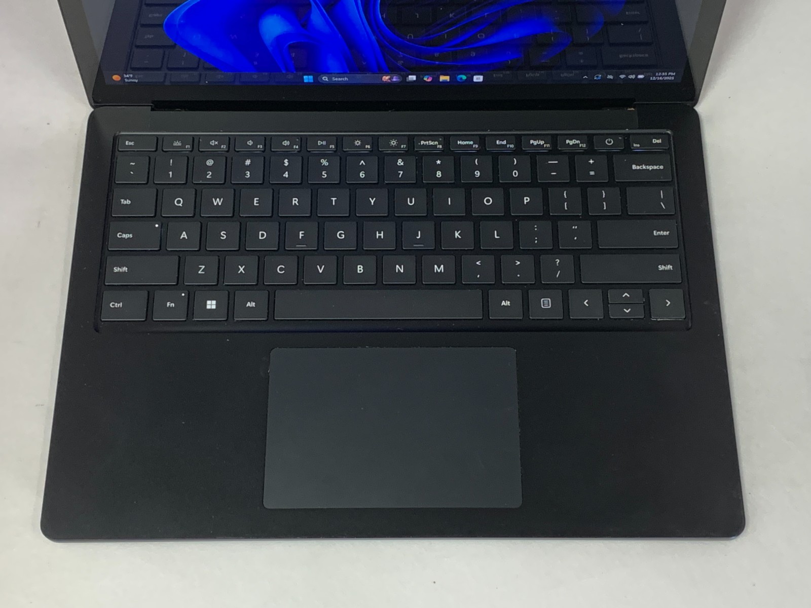Microsoft Surface Laptop 5 1951 13.5″ i7-1255U 2.60GHz 16GB RAM 512GB SSD W11P