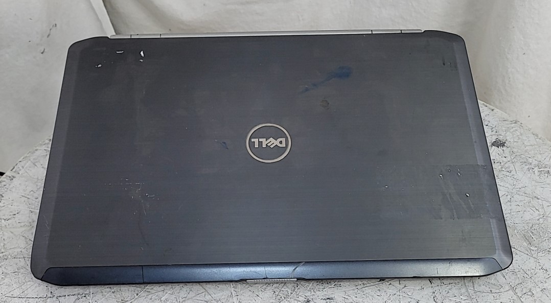 DELL LATITUDE E5520 WTV3T Laptop Core I5-2430M 8GB 320GB SEE NOTES