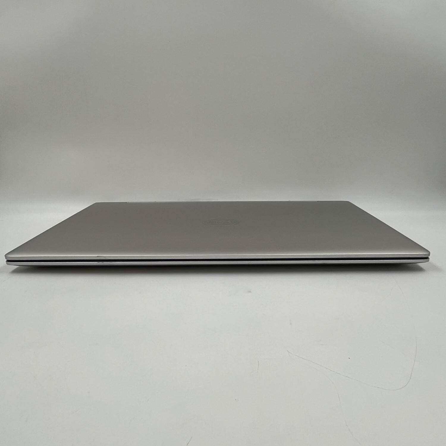Dell Inspiron 7791 2-IN-1 17″ i7-10510U 1.8GHz 16GB 512GB SSD GeForce MX250 READ