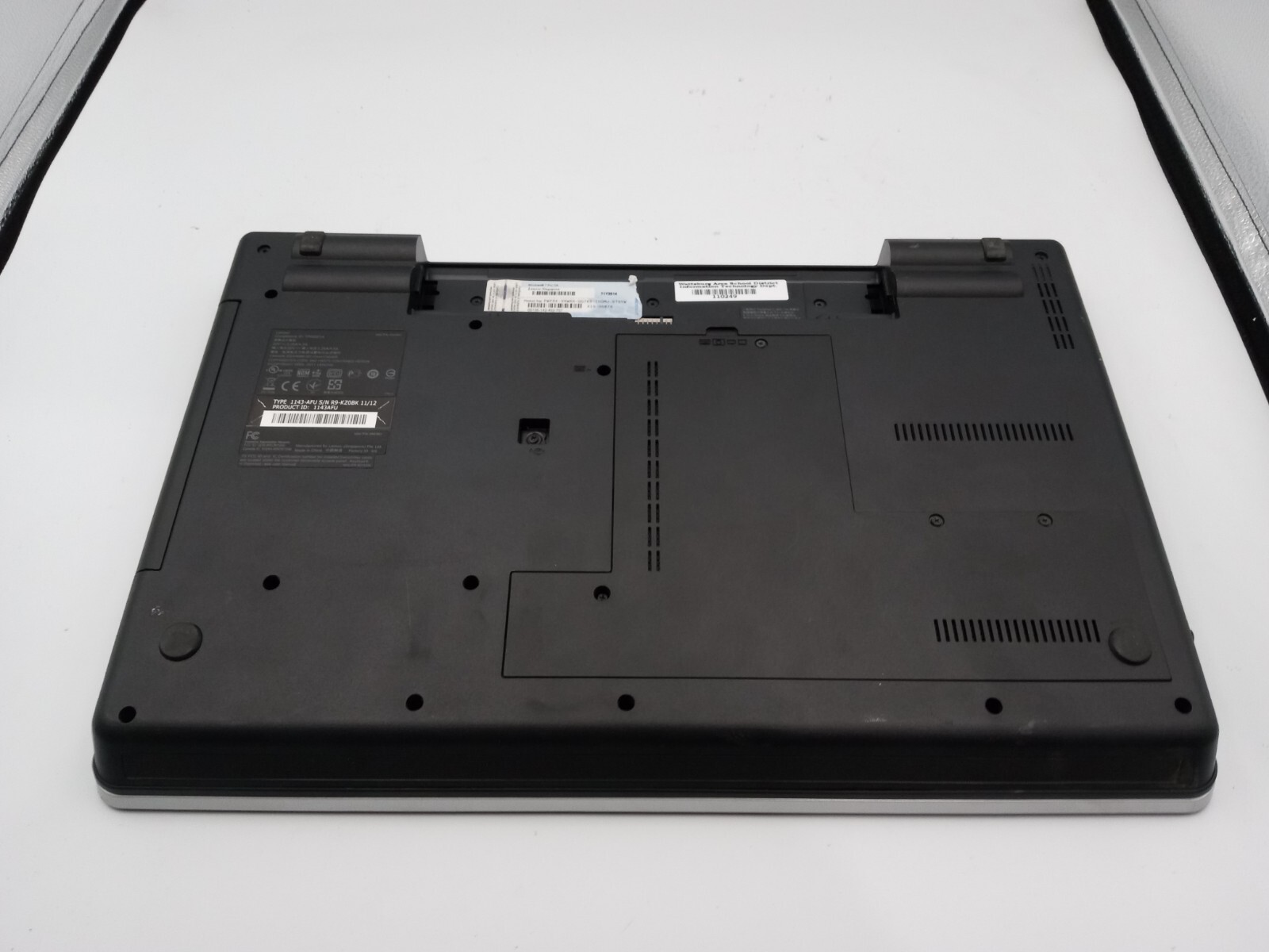 Lenovo ThinkPad Edge E520 15″ Laptop Intel i5-2430M 2.4GHz – BAD TOUCHPAD -RR