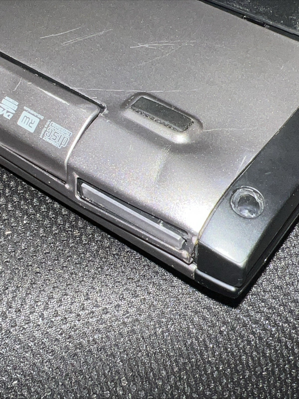 DELL VOSTRO 3550 – BOOTS TO BIOS READ DESC-BB