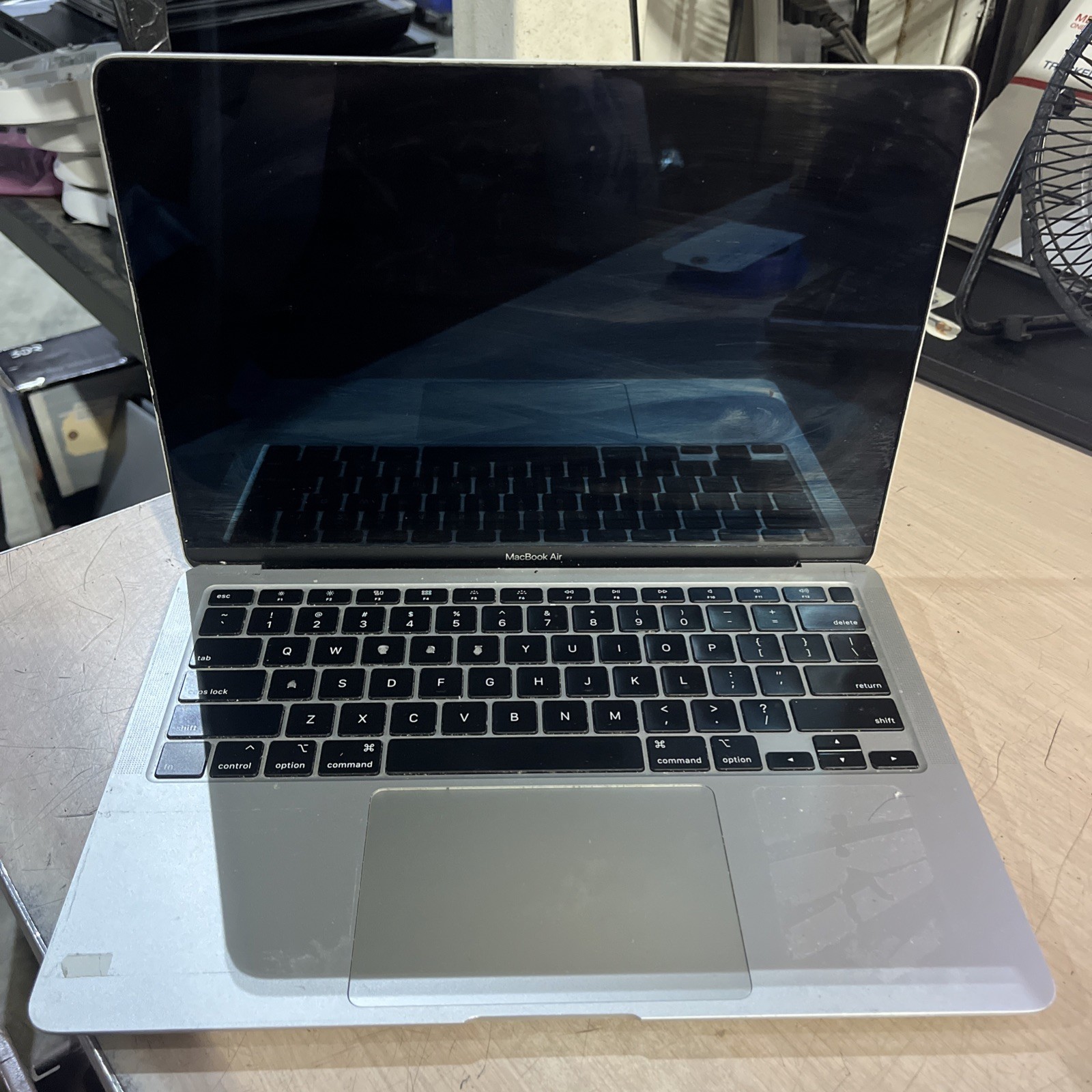 APPLE MACBOOK AIR 13″ SCISSOR, 2020 CORE I3-1000NG4 1.1GHZ 8GB RAM 256SSD