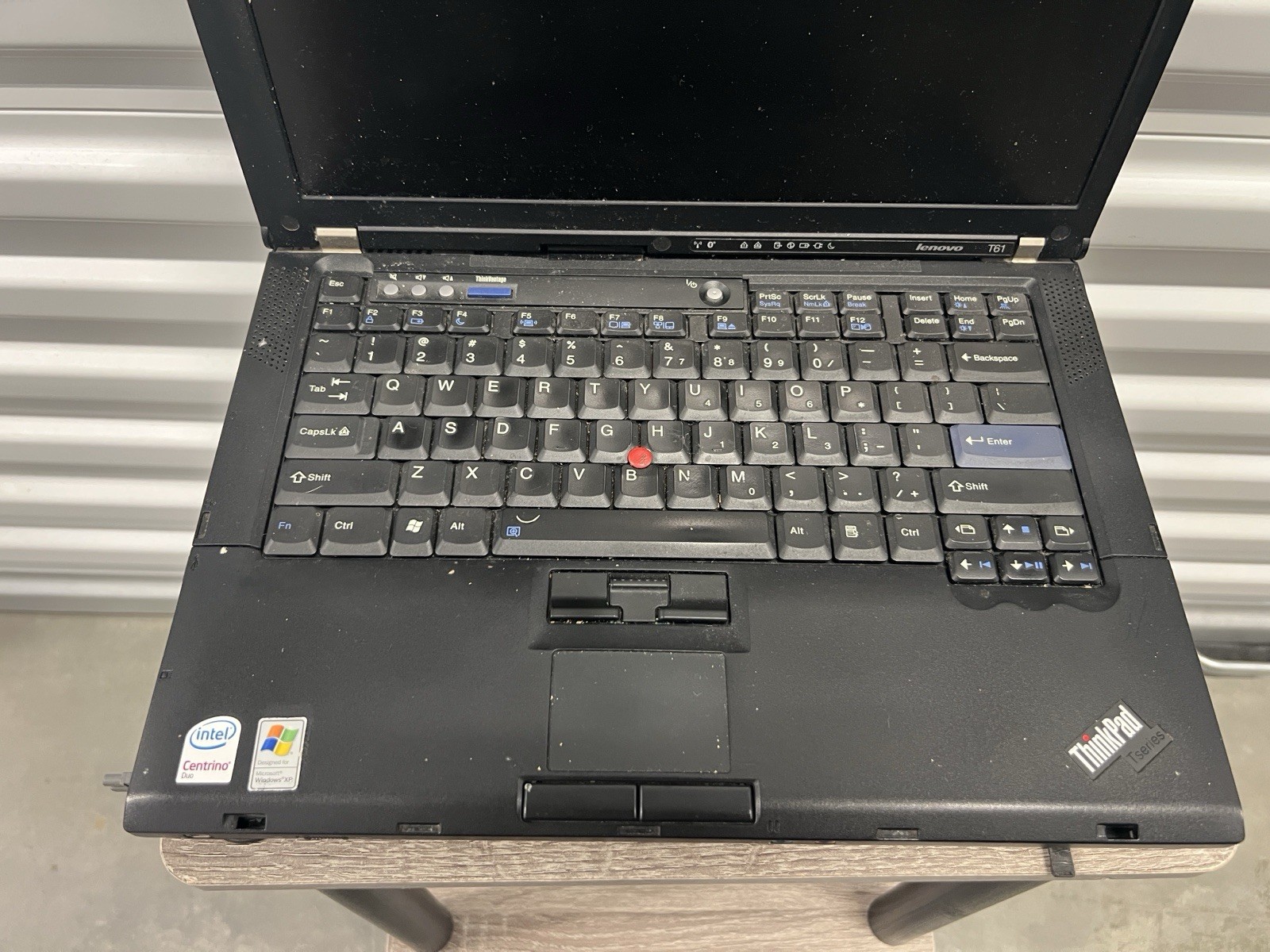 Lenovo ThinkPad T61 Intel Core 2 Duo T7300 2.00GHz No HDD – Parts AS IS