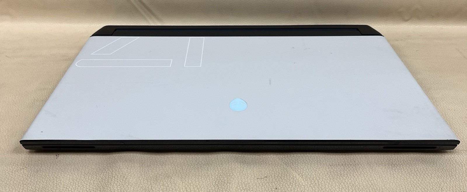 Dell Alienware M17 R3 17″ 4K I7-10875H 512GB SSD 32GB W11 GeForce RTX 2070 SUPER