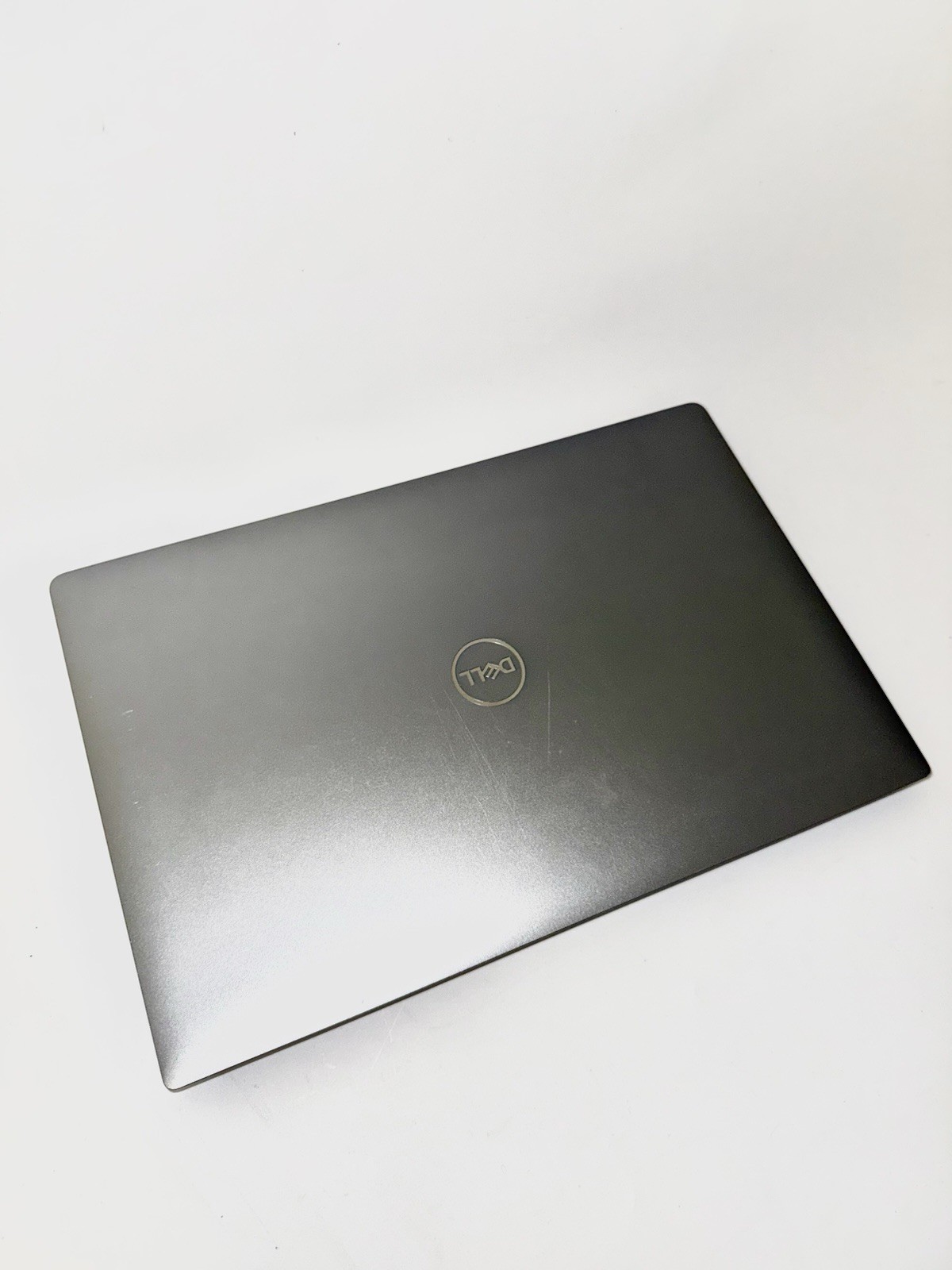 Dell Precision 5540 Intel Core i9-9980HK 2.40GHz 32GB 512GB NVIDIA T2000 -LAPTOP