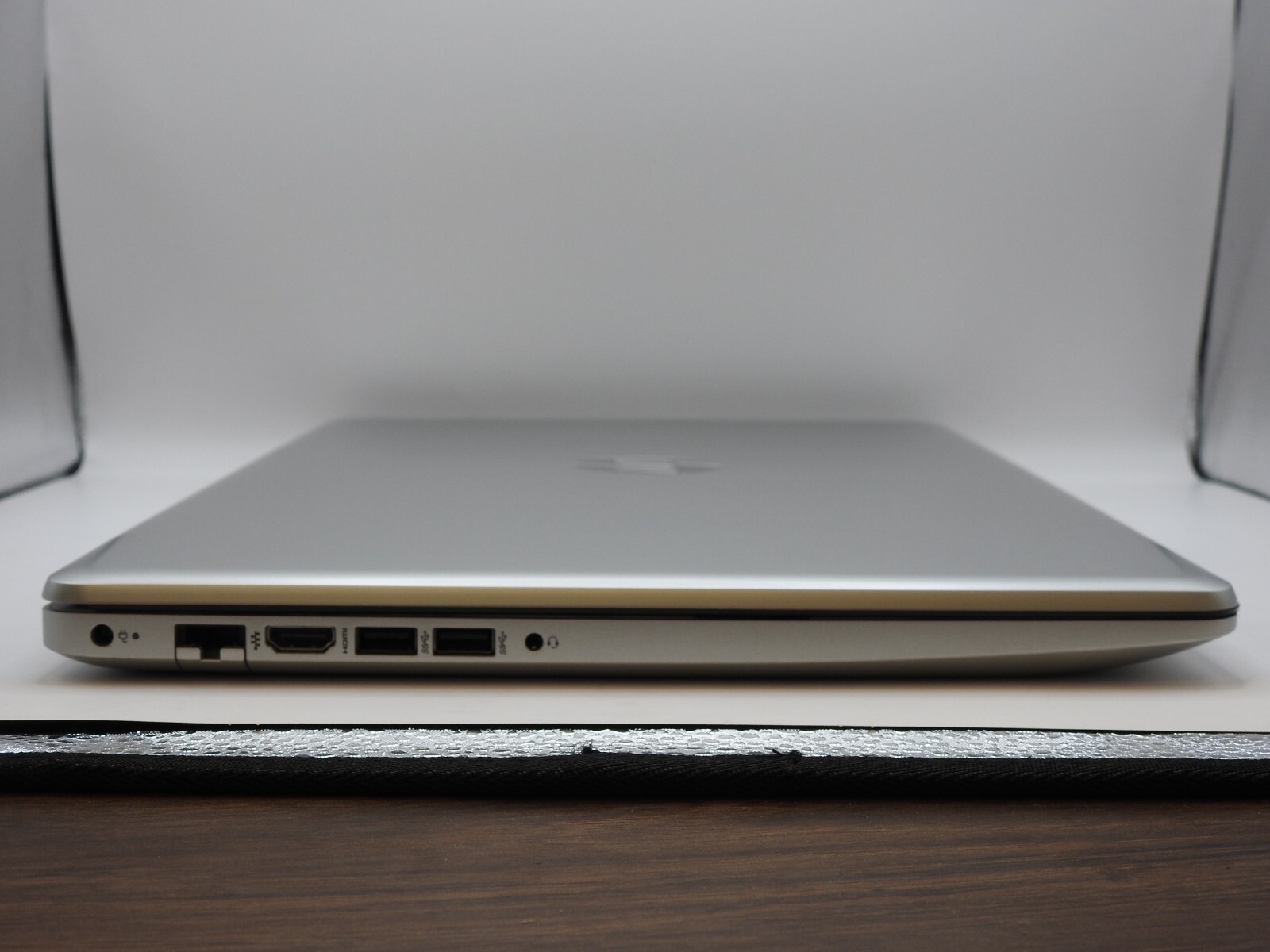 HP 17-BY4013DX 17.3″ Laptop – *OPEN BOX* MINT CONDITION