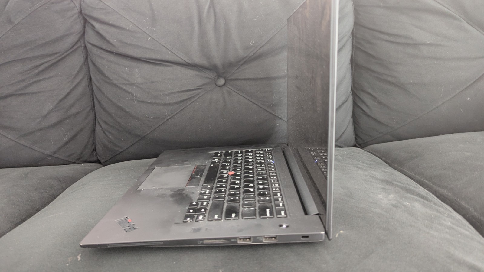 Lenovo ThinkPad P1 15.6″ 4K 3840×2160 32GBRAM 1TBNVMe Win11 Pro