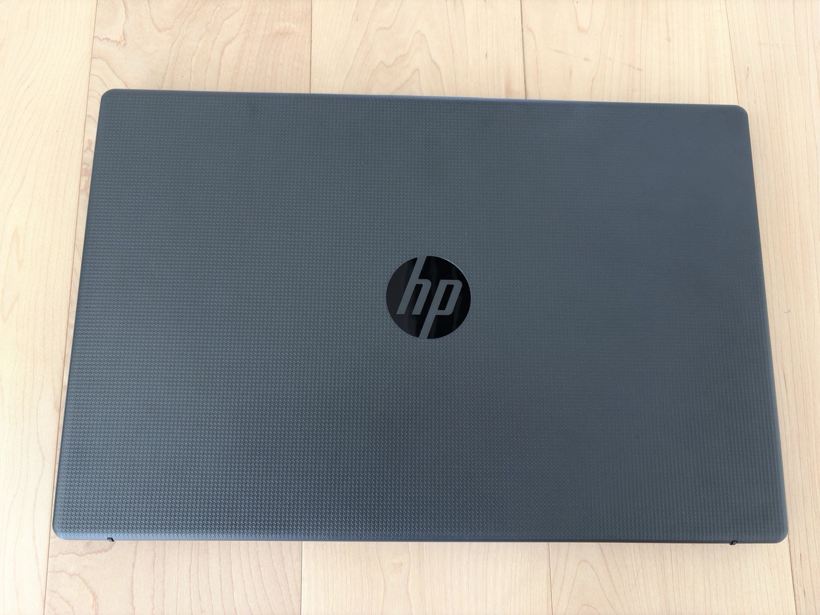 HP 255R G10 15.6″ FHD 8-Core Ryzen 7 7735U 16GB 512GB PCIe SSD Cam Win11Pro