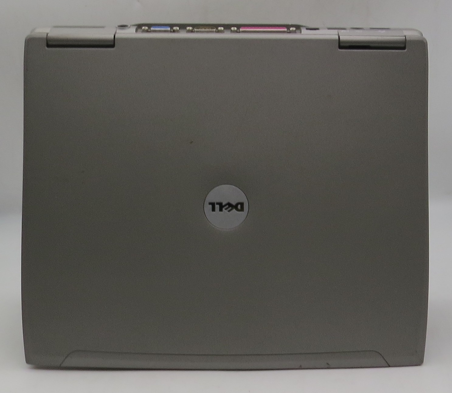 Dell Latitude D610 Pentium-M @ 1.6 GHz 2GB DDR2 No SSD No OS *PARTS