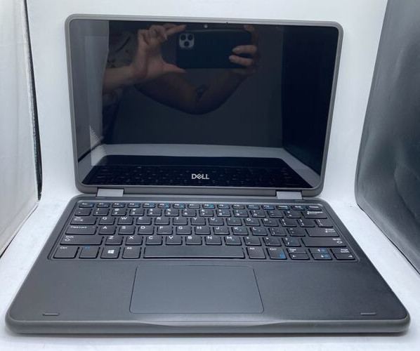 Dell Latitude 3190 2 in 1 11.6″ Pentium Silver N5030 @1.10GHz 4GB RAM 128GB SSD