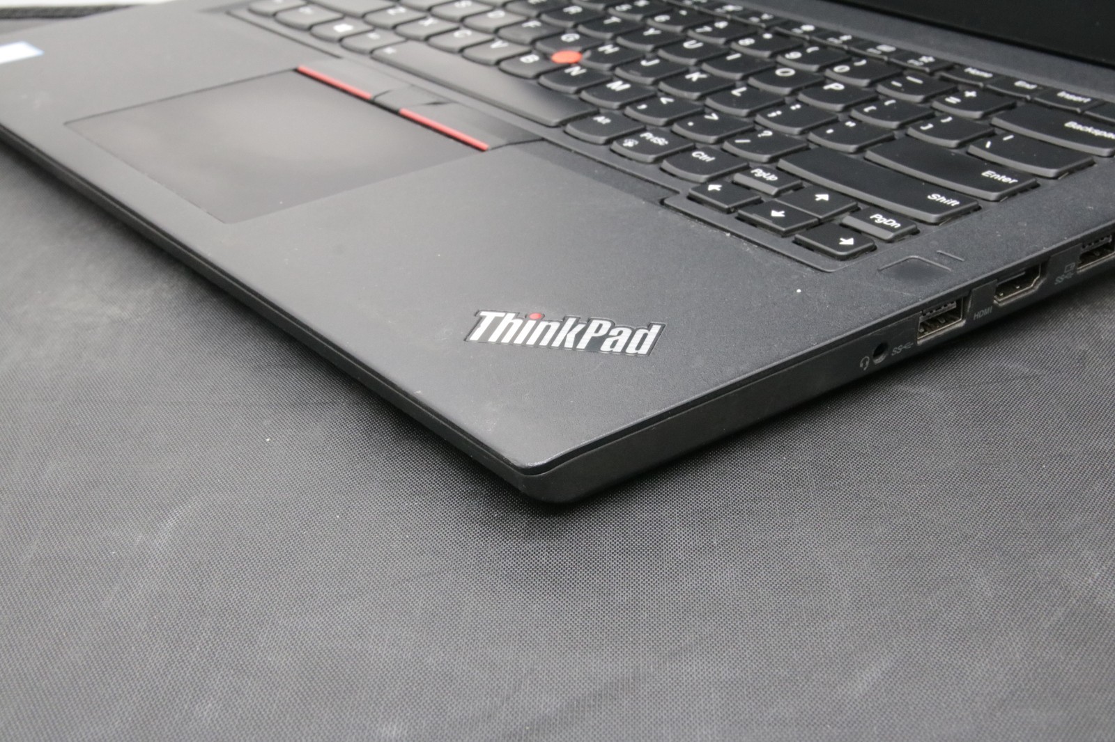 Lenovo ThinkPad T480 – i7-8650U – 8GB, No SSD, No Windows +Adapter