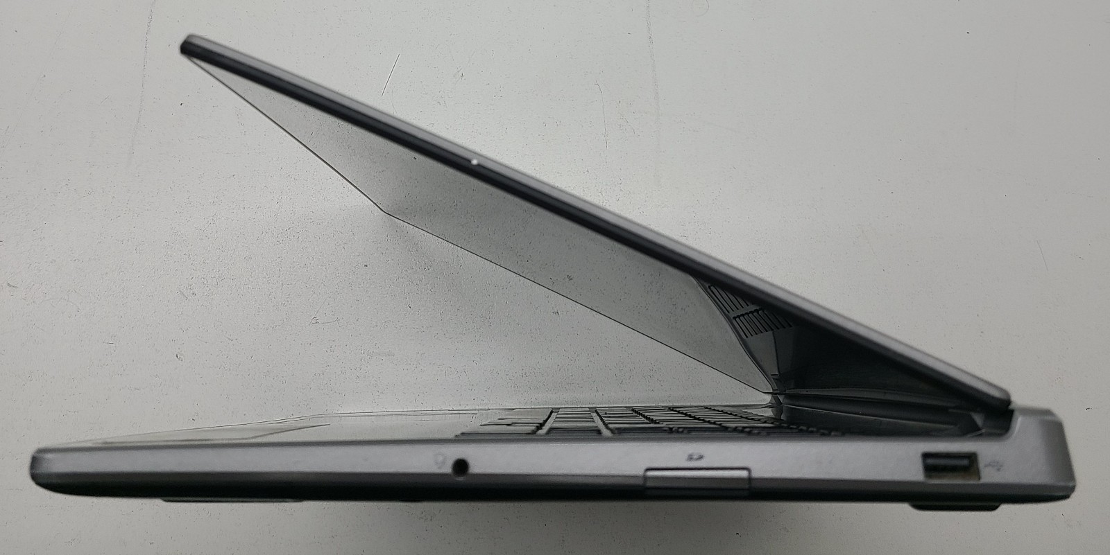 Acer Aspire M5-583P-6637 15.6″ Laptop Intel i5-4200U 4GB Ram NO HD/OS (FL)