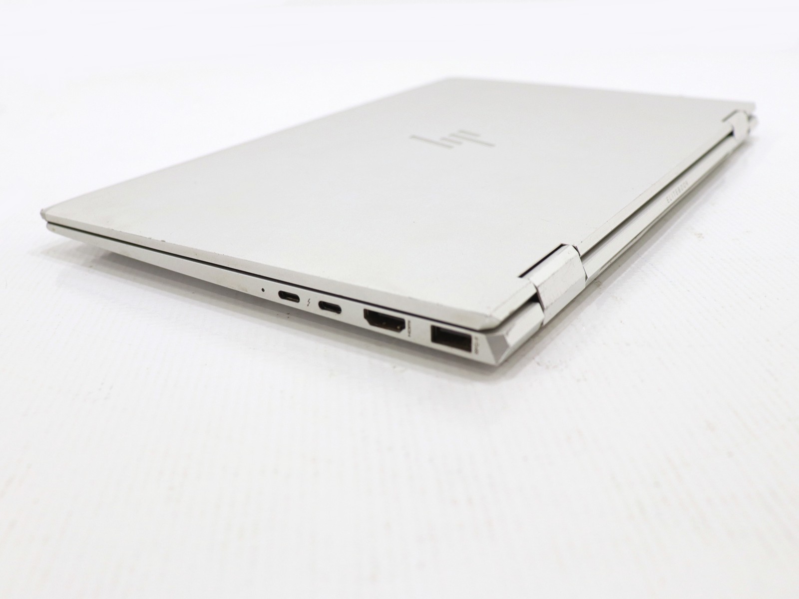 HP EliteBook X360 1040 G7 i7-0610U 16GB 256GB NVMe Windows 11 Pro – Cracked LCD