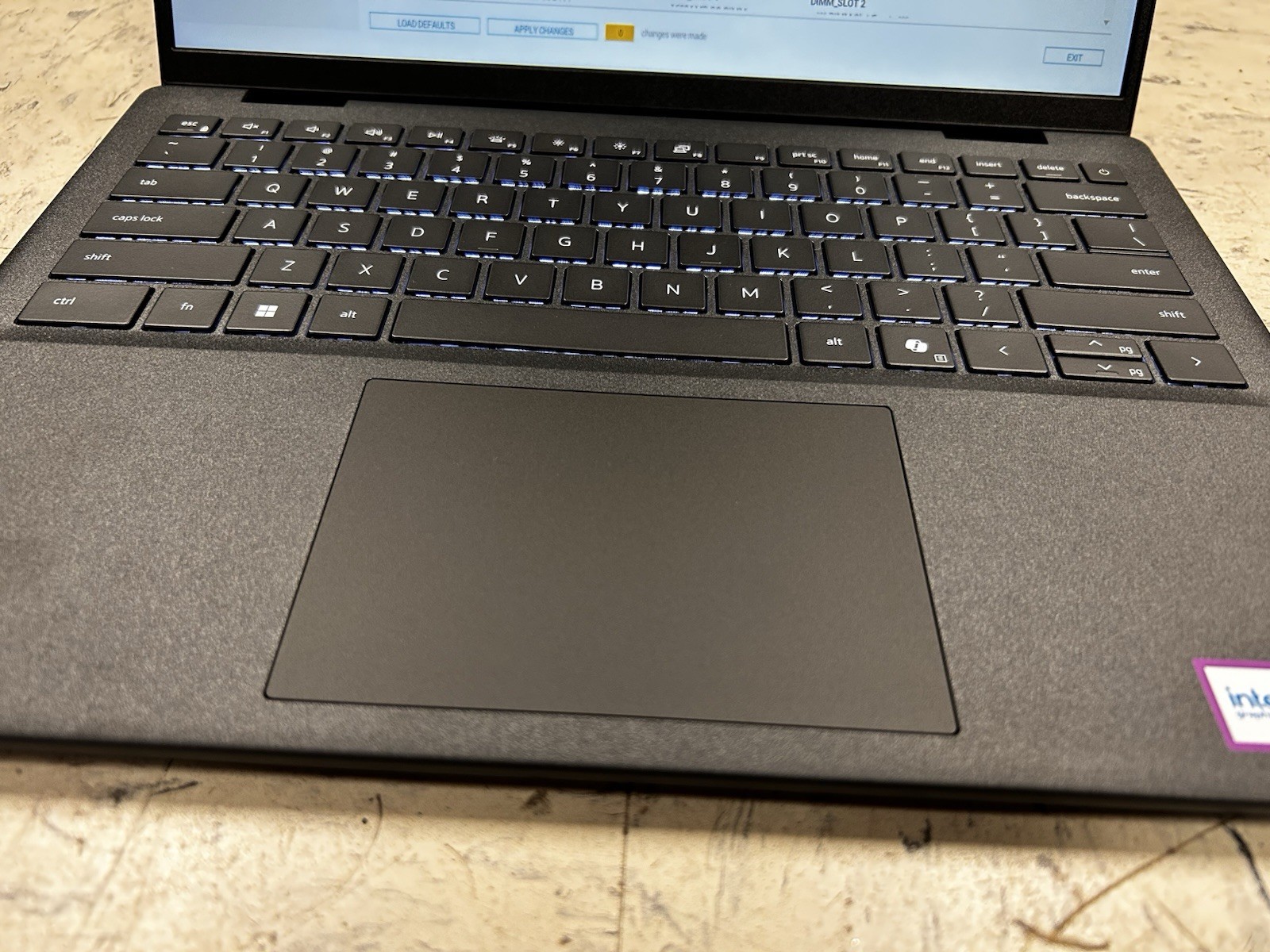 Dell pro 14 essential Pv14250 Core 7 150U 5.4ghz 16GB Ram, 1tb SSD Win 11 Pro