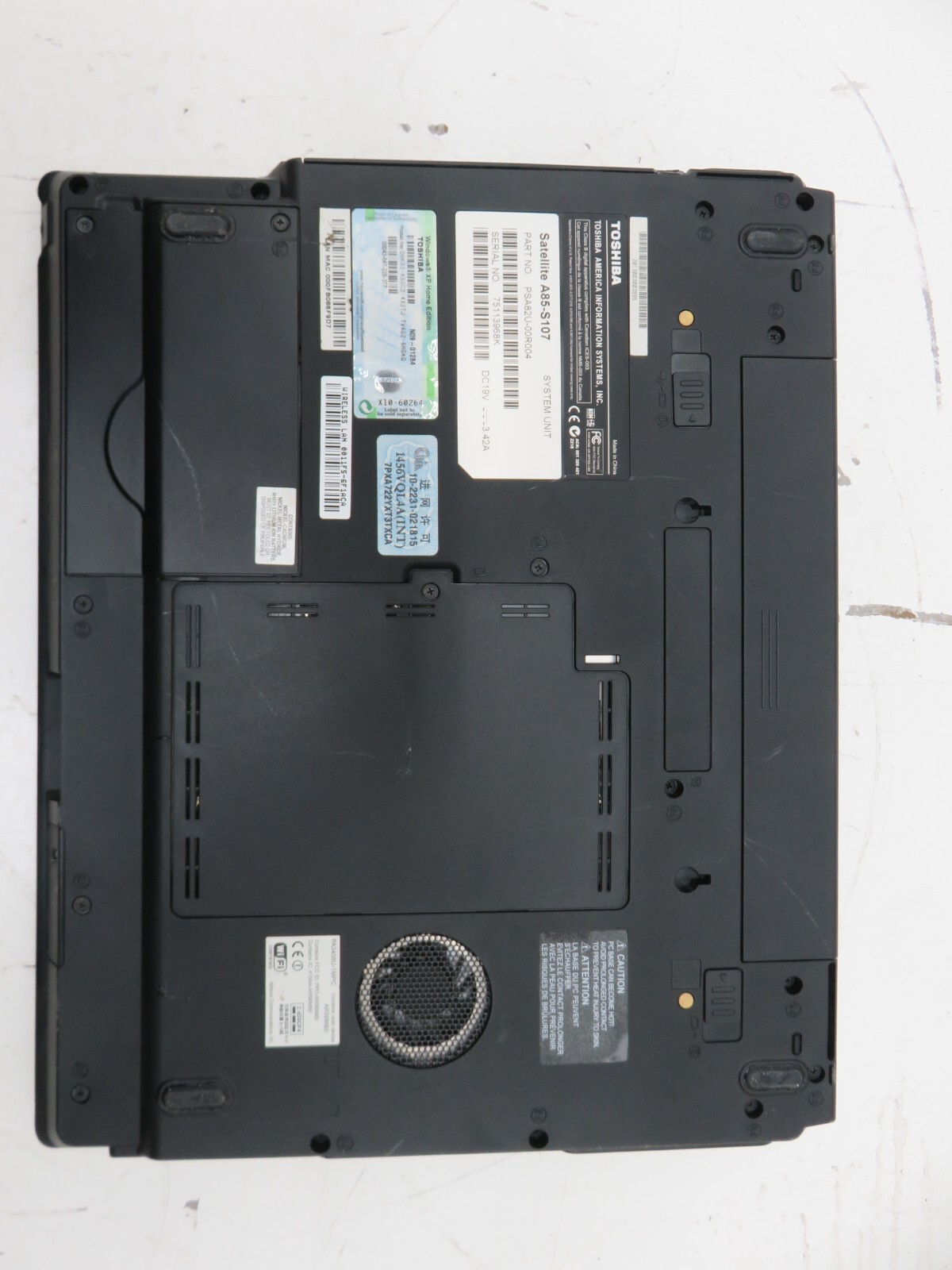 Toshiba Satellite A85-S107 Laptop Intel Celeron M 256MB Ram No HDD, Bad Battery