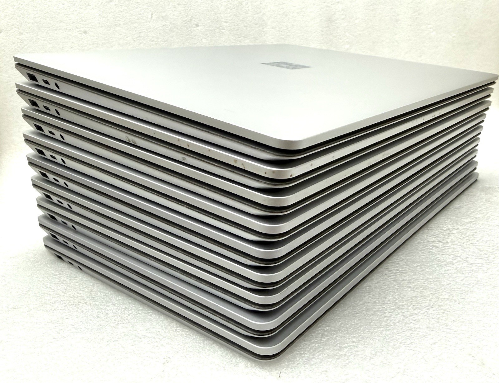 Lot 32x Microsoft Surface Laptop 3 4 Go 1943 1958 1951 Pro 7 1960