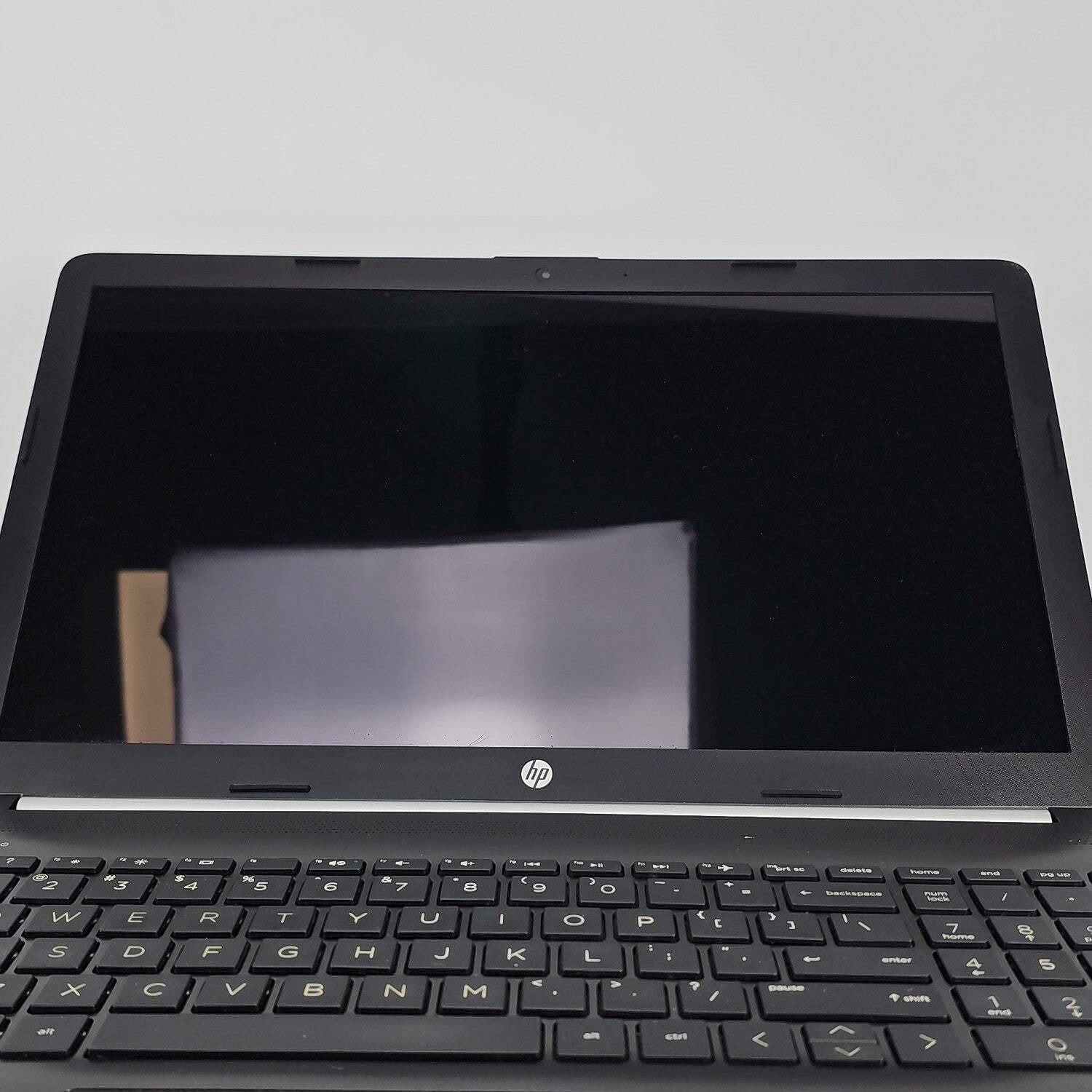 HP NoteBook 15-DA0014DX 15.6″ i5-8250U 1.6GHz 12GB RAM 128GB SSD
