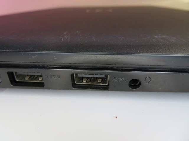DELL LATITUDE 3400 i5-8265U 1.6GHz 16GB RAM 256GB NVMe INTEL UHD WIN 11 PRO