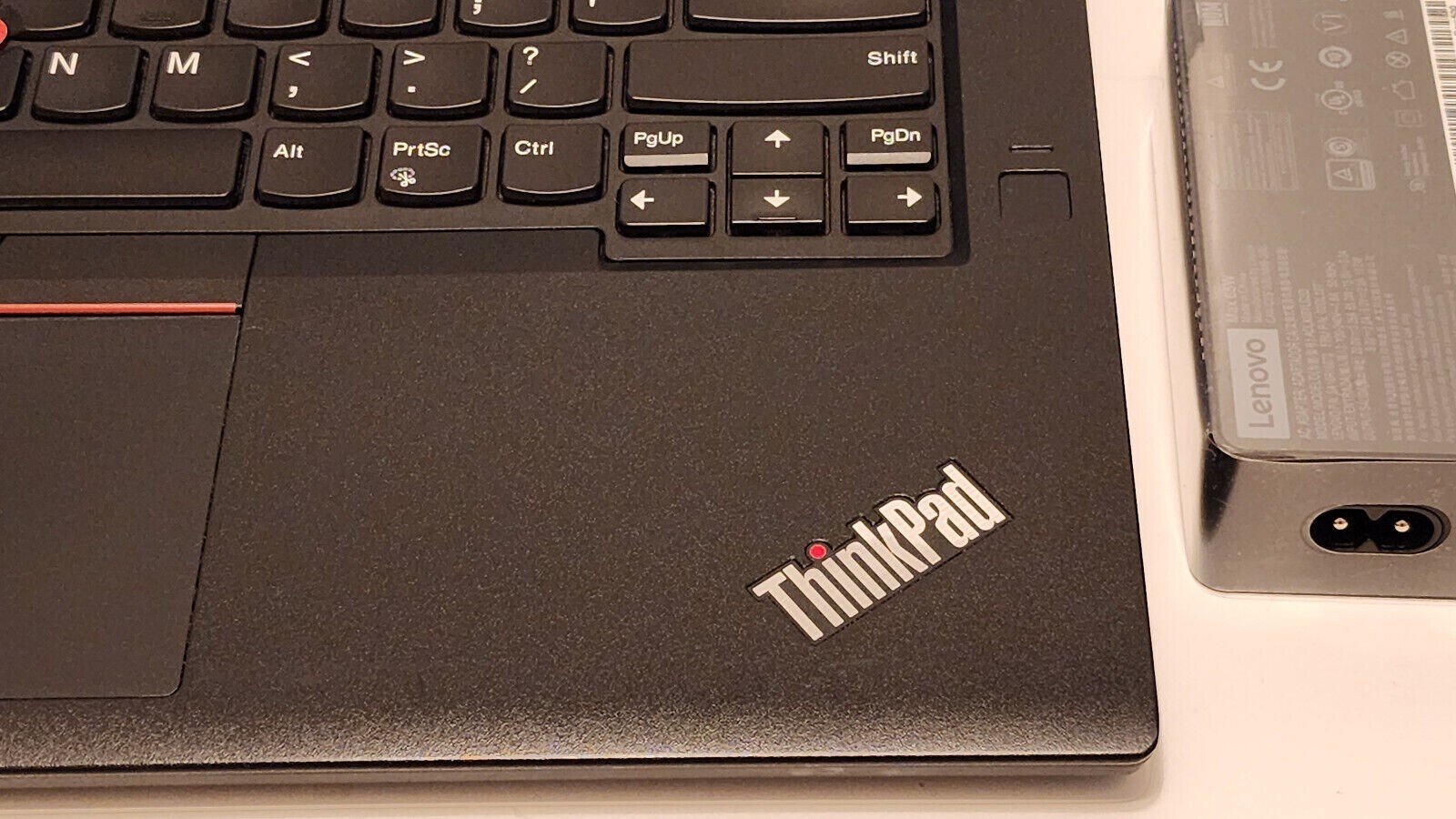 Thinkpad T480 i7- 32GB 512GB SSD NVIDIA MX150 1920×1080 Touch Win11 Office 2024