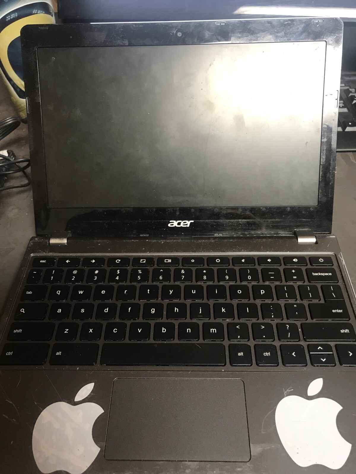 Acer Chromebook C720 Series Model ZHN__PLEASE READ__NON-WORKING.