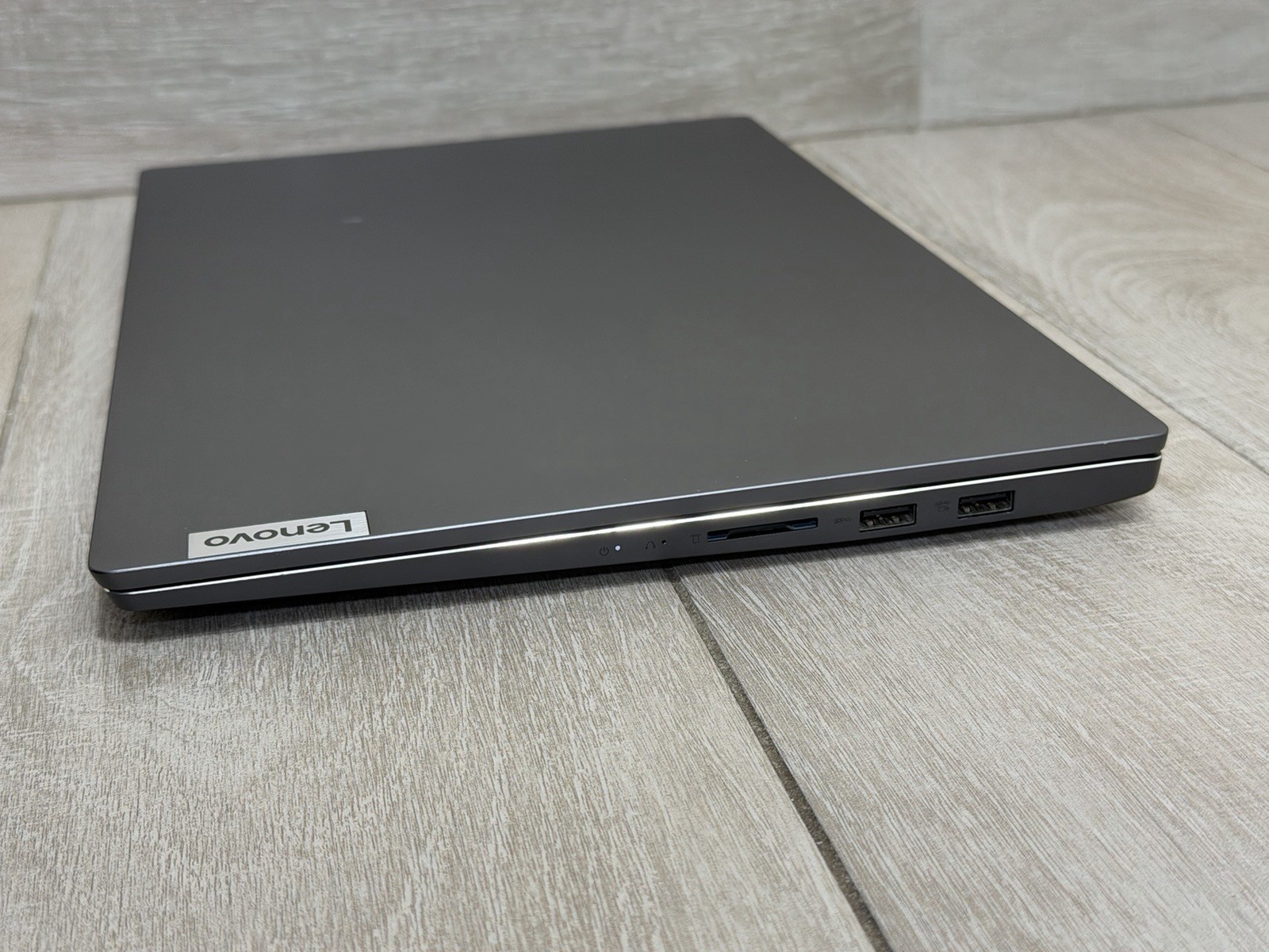 Lenovo IdeaPad 5 15ITL05 15.6″ (512GB SSD, Intel Core i5-1235U, 8GB RAM) Laptop