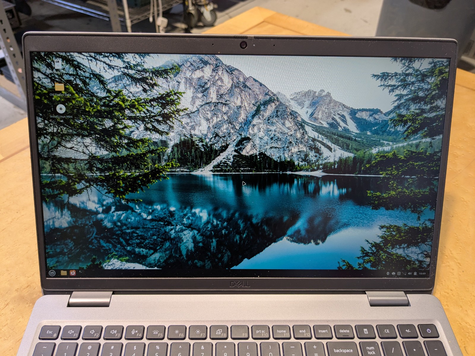 Dell Latitude 5520 15.6″ Core i5-1135G7 2.4GHz 8GB Ram 256GB SSD No OS