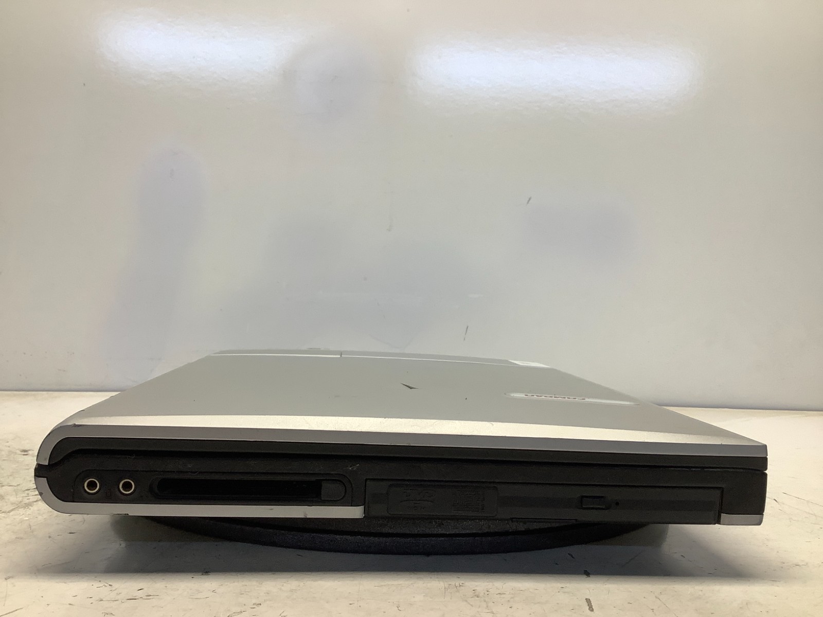Compaq Presario 2800 Intel Pentium 4 1400MHz 256 MB NO HDD