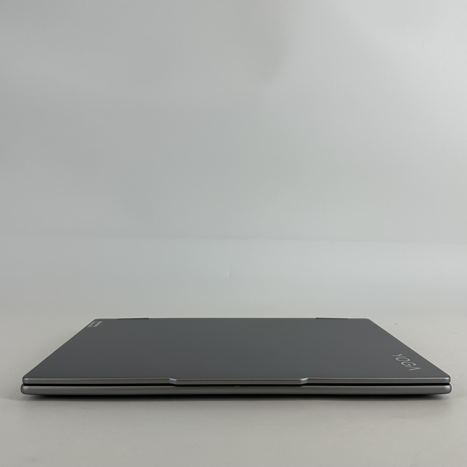 Lenovo Yoga 7 14 Gray FHD+ TOUCH 3.5 GHz Ryzen 5 8640HS 8GB 512GB SSD Excellent