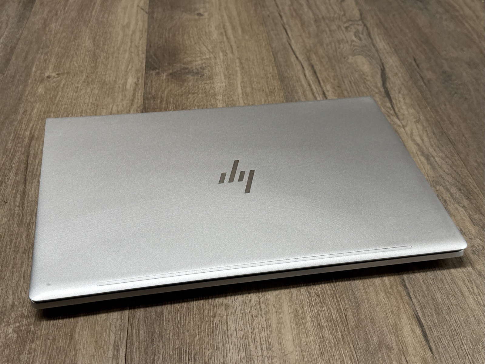 HP EliteBook 645 G10 AMD Ryzen 5 PRO 7530U/16GB RAM/256GB SSD